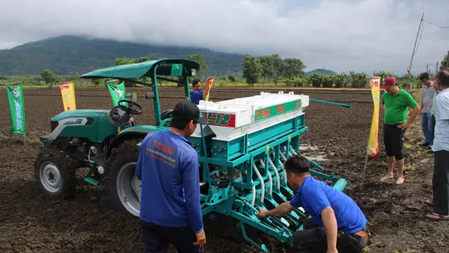 mechanized dry direct seeding technology